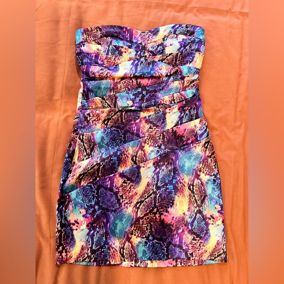 Multicolor Snake Pattern Mini Dress - Picture 3 of 8